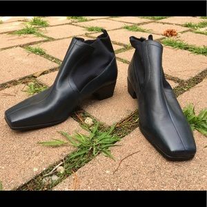 Heeled boots by Markon